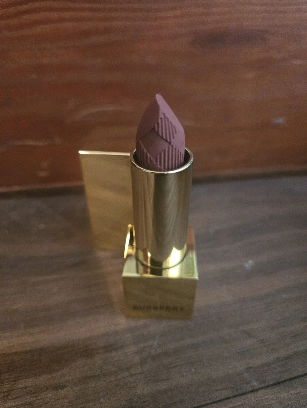 Burberry Kisses Matte Lipstick - 90Matte Cinnamon